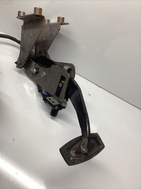 BRAKE PEDAL ASSEMBLY